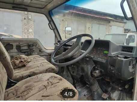 1990 Fuso (Mitsubishi) Canter, белый, 600000 рублей, вид 4