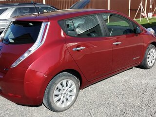 2013 Nissan Leaf I (ZE0/AZE0), пурпурный, 681982 рублей, вид 2