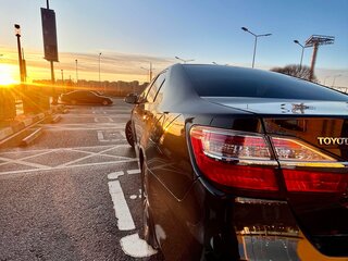 2016 Toyota Camry VII (XV50) Рестайлинг, серый, 1750000 рублей, вид 4