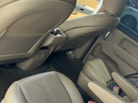 2020 Kia Carnival III, жёлтый, 3750000 рублей - вид 12