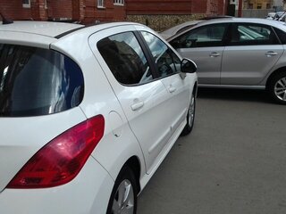 2010 Peugeot 308 I, белый, 530000 рублей, вид 2