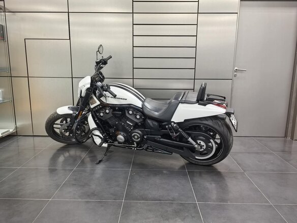 2016 Harley-Davidson V-Rod, белый, 1680000 рублей - вид 3
