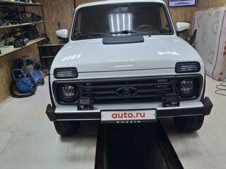 2011 Lada (ВАЗ) 2121 (4x4) I Рестайлинг, белый, 850000 рублей, вид 1