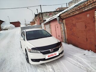2010 Honda Stream II Рестайлинг, белый, 1420000 рублей, вид 2