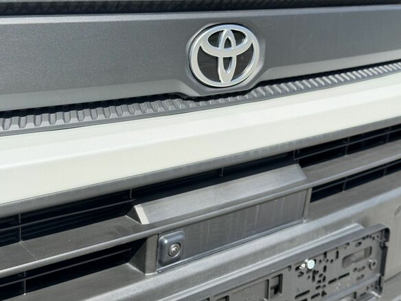 2026 Toyota RAV4 VI (XA60), белый, 4300000 рублей - вид 10