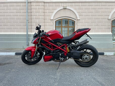 2014 Ducati Streetfighter, красный, 550000 рублей, вид 3
