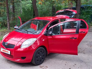 2008 Toyota Yaris II, красный, 400000 рублей, вид 4