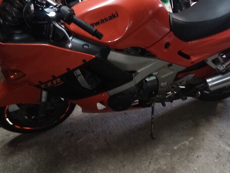 1999 Kawasaki ZZR 600, оранжевый, 250000 рублей, вид 3