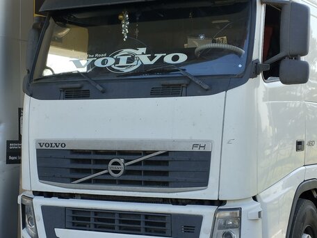 2013 Volvo FH, белый, 4500000 рублей, вид 2