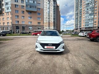 2020 Hyundai Solaris II Рестайлинг, белый, 660000 рублей, вид 3