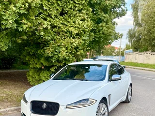 2013 Jaguar XF I Рестайлинг, белый, 2000000 рублей, вид 2
