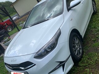 2023 Kia Ceed III Рестайлинг, белый, 2650000 рублей, вид 1