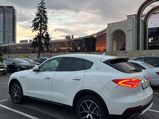 2018 Maserati Levante Diesel I, белый, 4200000 рублей, вид 2