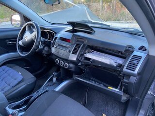 2008 Mitsubishi Outlander II, серый, 900000 рублей, вид 4