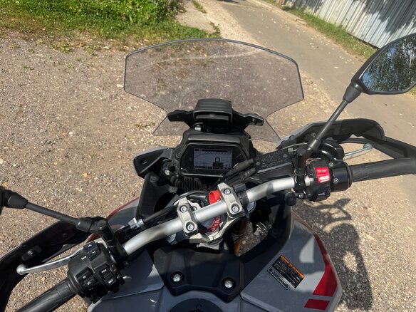 2019 Yamaha MT-09 Tracer (FJ-09), серый - вид 7