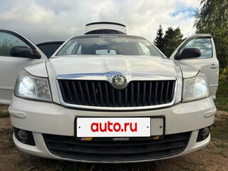 2012 Skoda Octavia II (A5) Рестайлинг, белый, 600000 рублей, вид 3