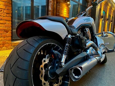 2013 Harley-Davidson V-Rod Muscle, белый, 5100000 рублей, вид 5