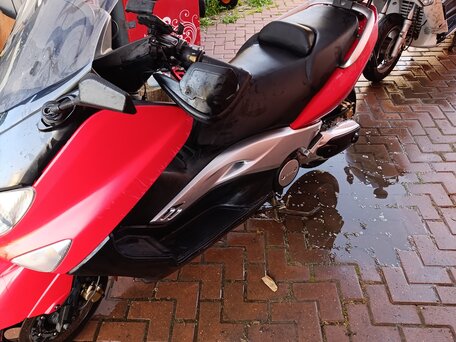 2002 Yamaha TMAX, красный, 250000 рублей, вид 4
