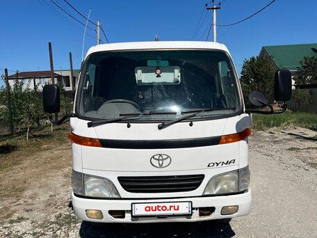 2001 Toyota Dyna, белый, 2900000 рублей, вид 1