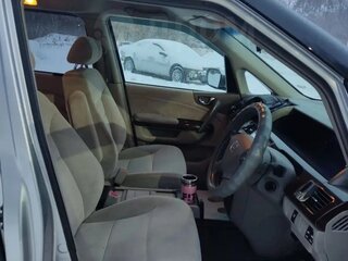 2004 Honda Elysion I, серый, 1660000 рублей, вид 3