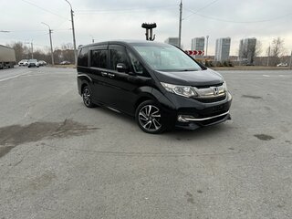 2017 Honda Stepwgn Spada V Рестайлинг, чёрный, 2250000 рублей, вид 1