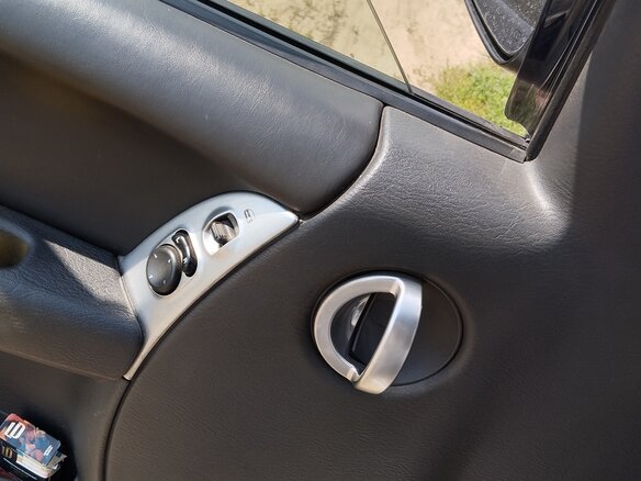 2003 Jeep Cherokee III (KJ), серебристый, 1000000 рублей - вид 11