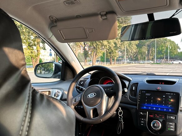 2011 Kia Cerato II, белый, 850000 рублей - вид 15