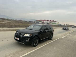 2017 Ford Explorer V Рестайлинг, чёрный, 2700000 рублей, вид 2