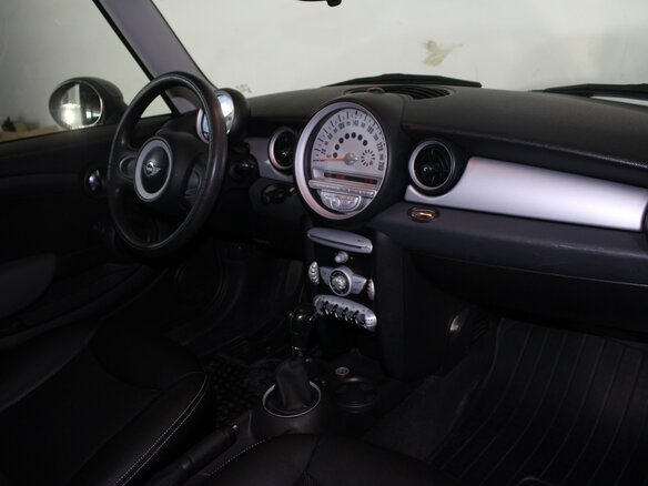 2009 Mini Hatch One II (R56), белый - вид 9