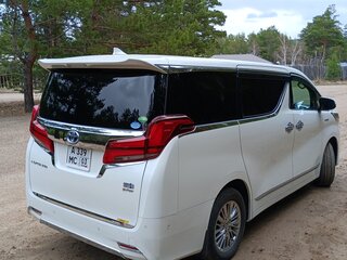 2018 Toyota Alphard III Рестайлинг, белый, 4850000 рублей, вид 3