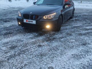 2008 BMW 5 серии 520i V (E60/E61) Рестайлинг, чёрный, 1100000 рублей, вид 2
