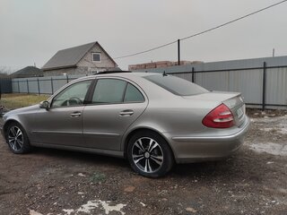 2005 Mercedes-Benz E-Класс 350 III (W211, S211), серый, 870000 рублей, вид 3