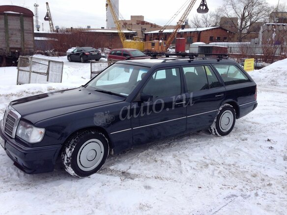 1991 Mercedes-Benz W124 300, синий