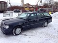 1991 Mercedes-Benz W124 300, синий