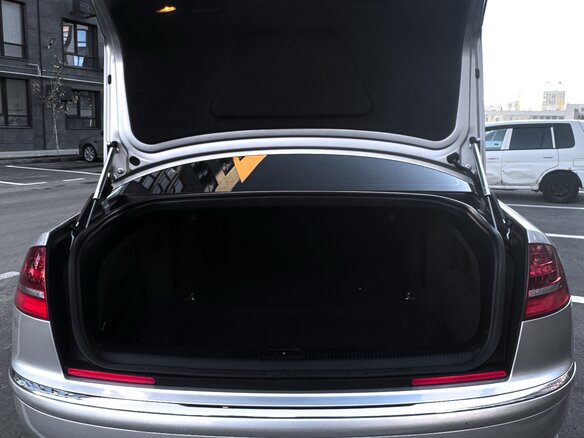 2007 Audi A8 Long II (D3) Рестайлинг 2, серебристый, 1100000 рублей - вид 18