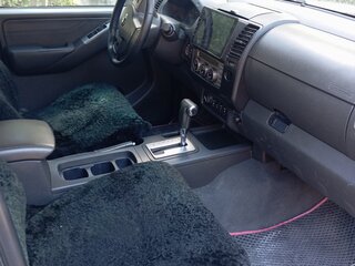 2007 Nissan Navara (Frontier) III (D40), серый, 1200000 рублей, вид 4