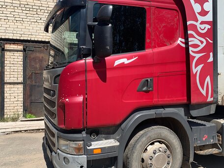 2011 Scania G-series, красный, 3000000 рублей, вид 2