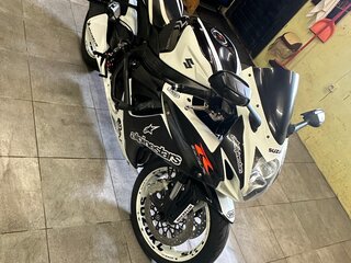 2011 Suzuki GSX-R 750, белый, 850000 рублей, вид 3