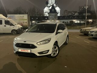 2015 Ford Focus III Рестайлинг, белый, 800000 рублей, вид 3