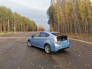 2014 Toyota Prius PHV ZVW35 III Рестайлинг (XW30), голубой, 1210000 рублей, вид 3