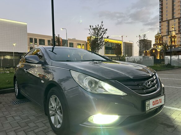 2011 Hyundai Sonata VI (YF), серый, 1500000 рублей