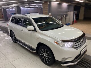 2011 Toyota Highlander II (XU40) Рестайлинг, белый, 2450000 рублей, вид 1