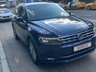 2017 Volkswagen Tiguan II, синий, 2690000 рублей, вид 2