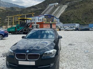 2011 BMW 5 серии 523i VI (F10/F11/F07), чёрный, 1498000 рублей, вид 1