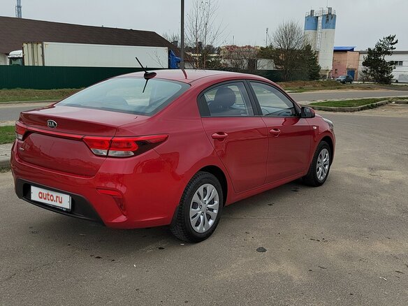 2017 Kia Rio IV, красный, 1254266 рублей - вид 6