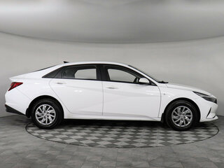 2021 Hyundai Elantra VII (CN7), белый, 1817000 рублей, вид 4