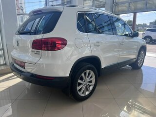 2012 Volkswagen Tiguan I Рестайлинг, белый, 1049000 рублей, вид 4