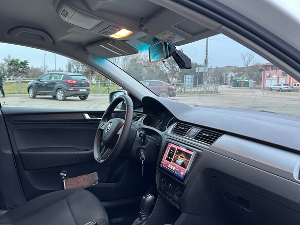 2019 Skoda Rapid I Рестайлинг, белый, 1430000 рублей - вид 8