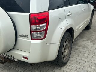 2010 Suzuki Grand Vitara II Рестайлинг, белый, 900000 рублей, вид 2