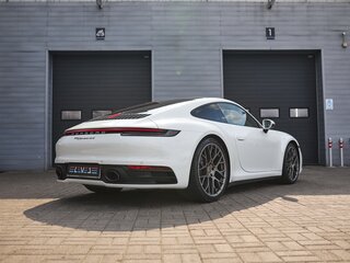 2020 Porsche 911 Carrera 4 VIII (992), белый, 12600000 рублей, вид 5